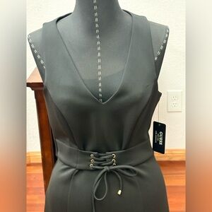 GUESS DRESS NWT GORGEOUS BLACK WOMEN SIZE 4 NEVER WORN SEE PICS